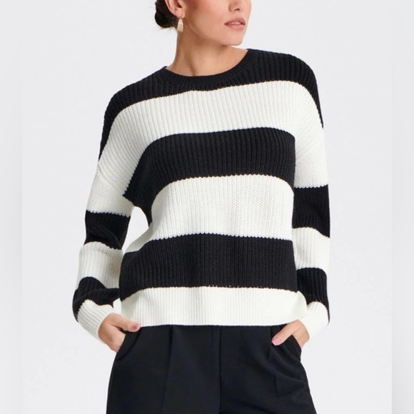 Boutique Beige Cream Striped Sweater Fits L/XL - Picture 3 of 6